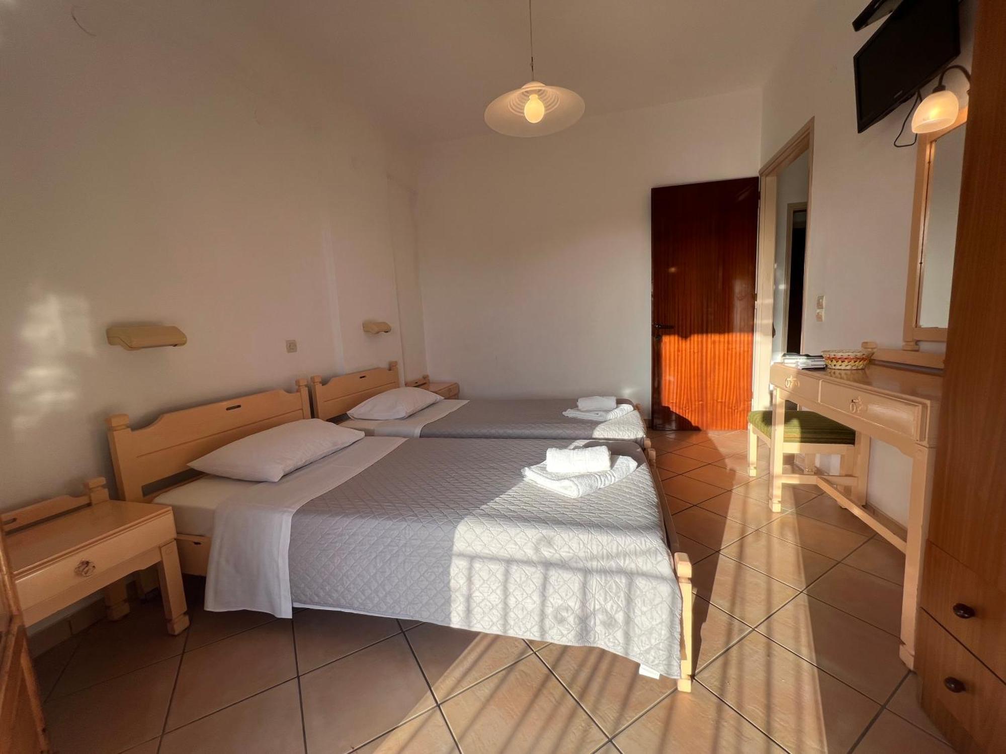 Villa Rebecca Agios Gordios  Buitenkant foto