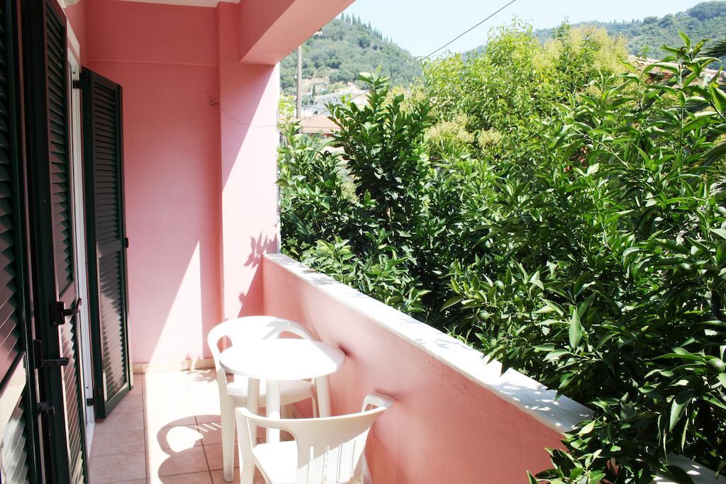 Villa Rebecca Agios Gordios  Buitenkant foto